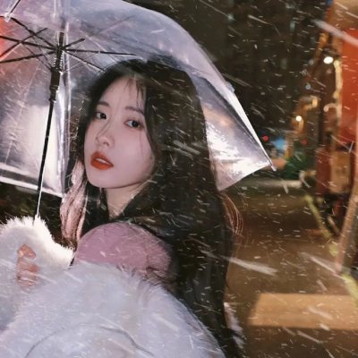 何日君能知我心